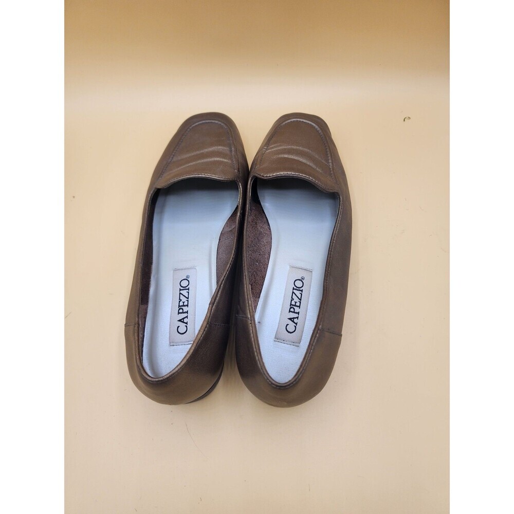 CAPEZIO  Leather Classic Loafers Flats Slip On 9M Bronze Womens Welltodo - Picture 5 of 7